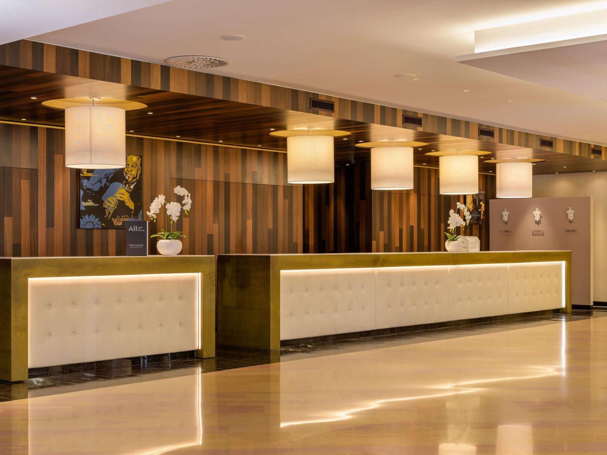 โมเวนพิก เจนีวา Hotel เมย์แร็ง ภายนอก รูปภาพ