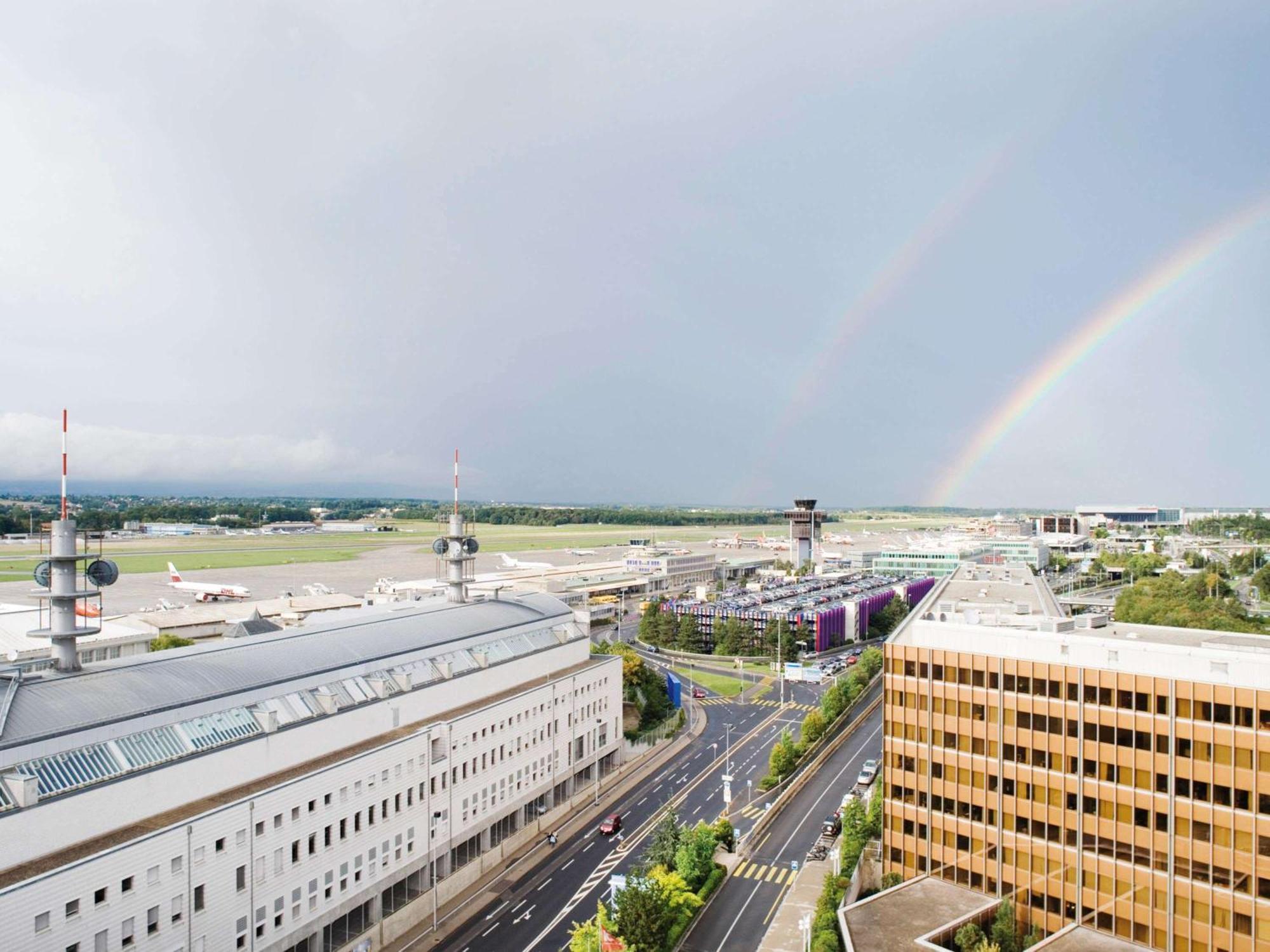 โมเวนพิก เจนีวา Hotel เมย์แร็ง ภายนอก รูปภาพ